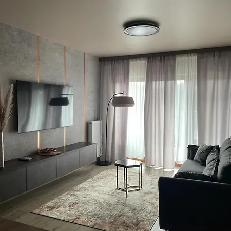 Gold Centrum Garaz *